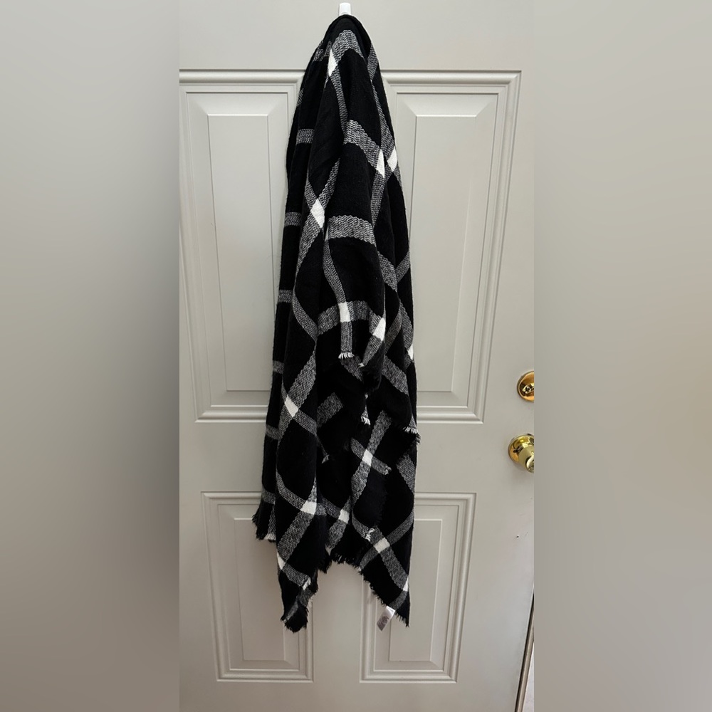 Oversized black and white checkered scarf